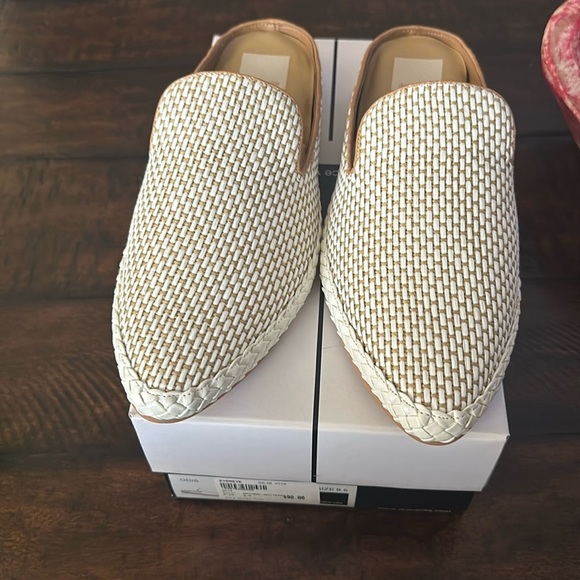 Dolce Vita Shoes - New in box Dolce Vita Odis Woven flat sz 9.5